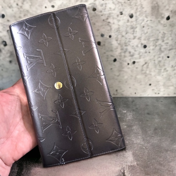 Louis Vuitton Vernis Monogram Sarah full-size long wallet pewter color (auth) - Picture 3 of 6